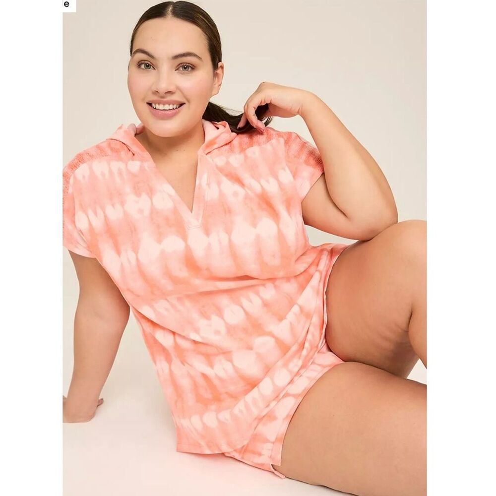 Lane Bryant Peach and White Tie-Dye top hoodie  14/16 shorts 18/20
